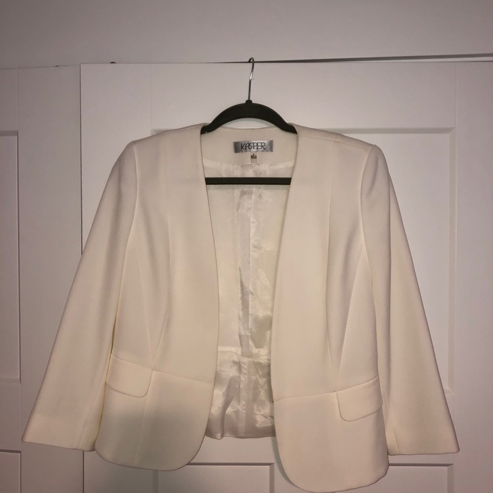 Kasper white blazer